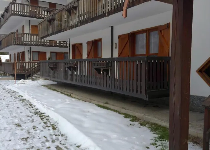 A Stone's Throw From The Slopes In Gressoney-La-Trinite