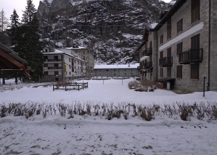 A Stone's Throw From The Slopes In